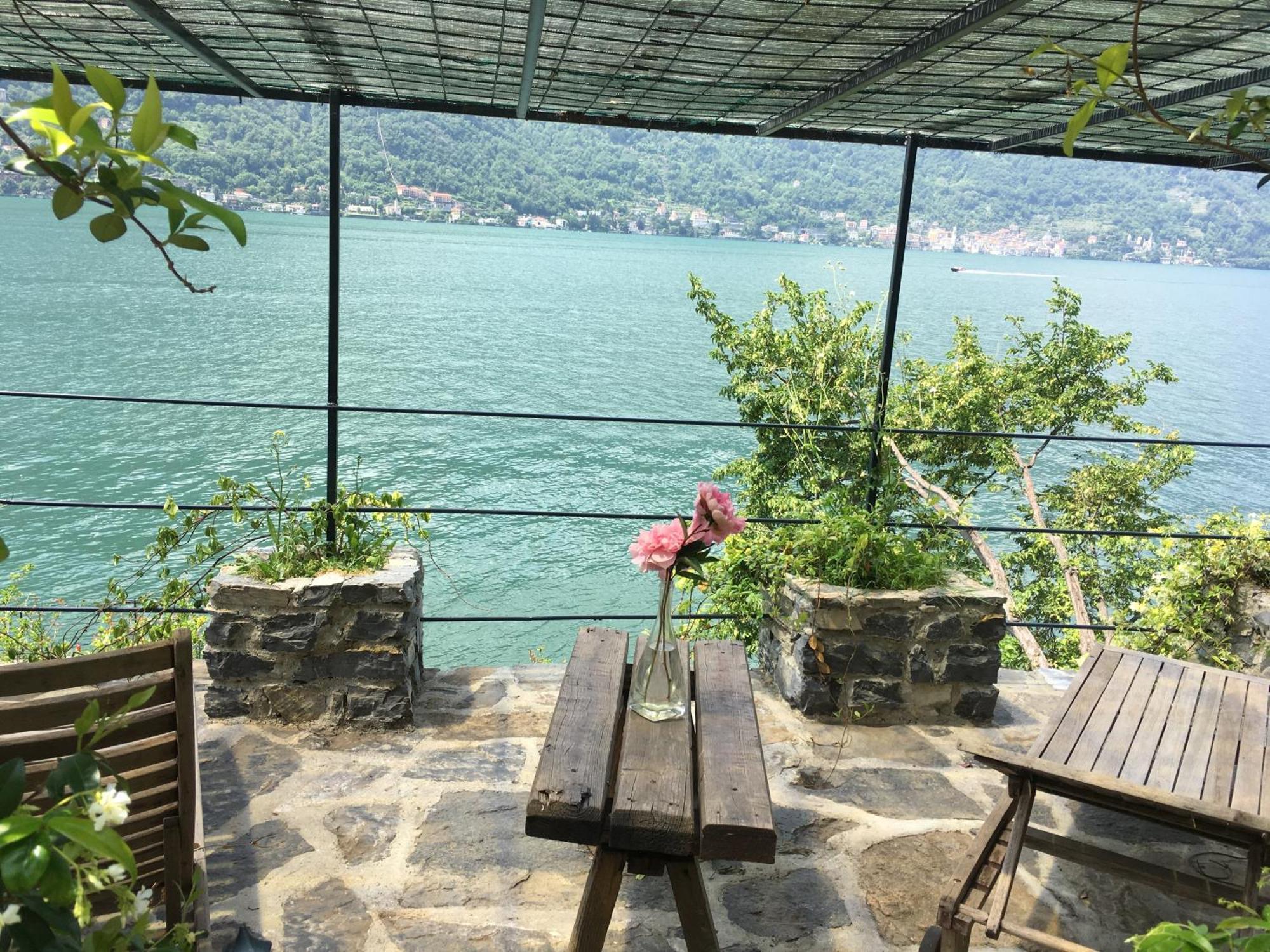 Castagna Holiday Home Нессо Экстерьер фото